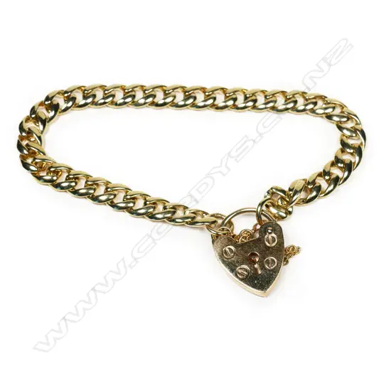 A 9ct yellow gold curb link bracelet,