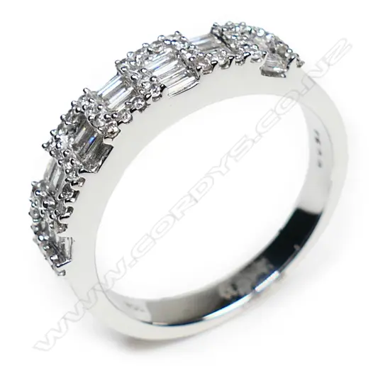 An 18ct white gold and diamond ring,