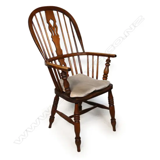A 19thC oak spoke back Windsor carver chair,