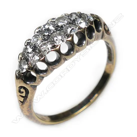 An estate 18ct gold and diamond ring,