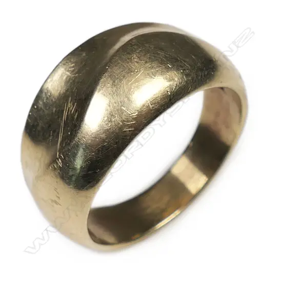 Jens Hansen (Nelson) vintage 9ct yellow gold stylish wide band ring,