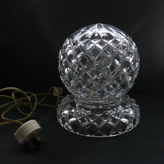 Cut crystal table lamp, H.200mm