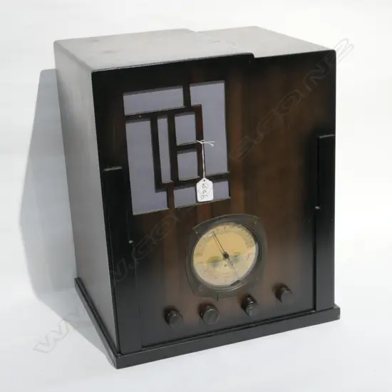 Vintage Gulbransen Super Heterodyne radio, 380 x 310 x 460mm