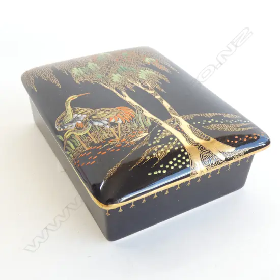 A Carlton Ware Noire Royale lidded box