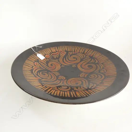 A large Poole Aegean charger.