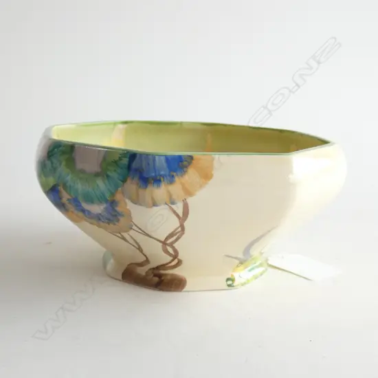 A Clarice Cliff bowl Bizarre pattern "Rhodanthe” c.1935