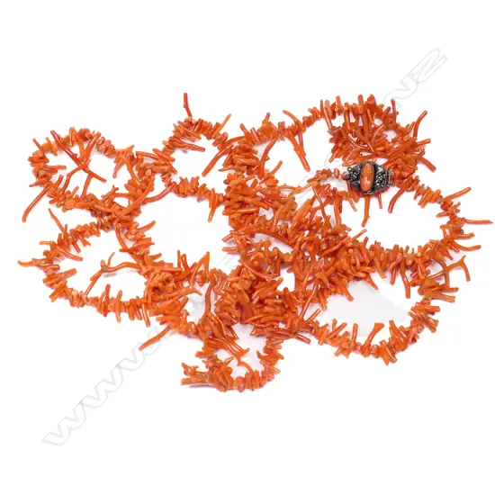A Victorian Mediterranean spikey branch coral long necklace,