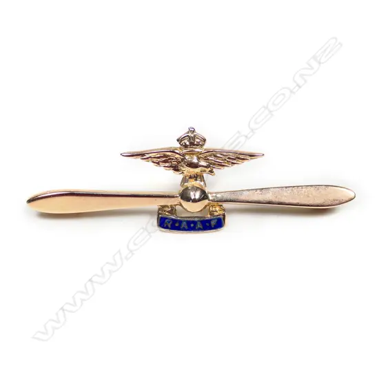 A WWII 9ct gold RAAF sweetheart brooch,