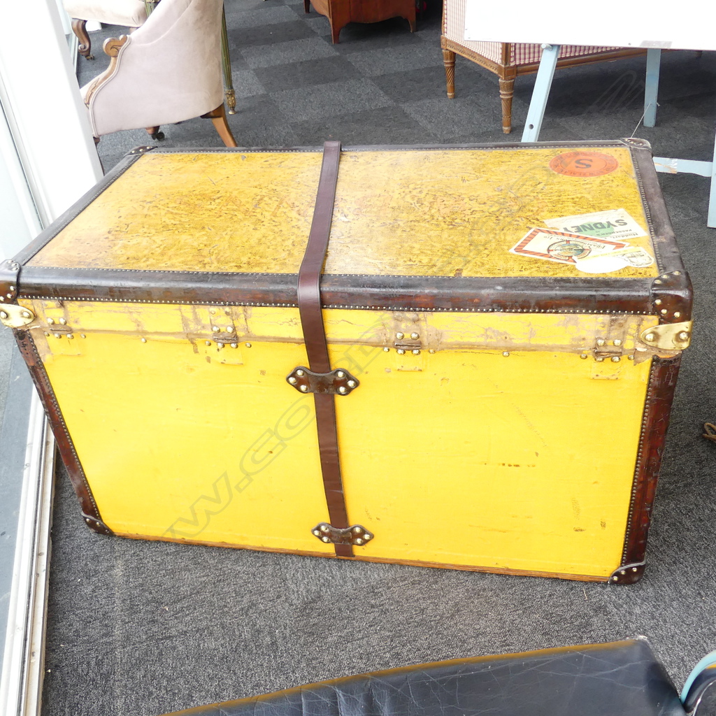 Sold at Auction: LOUIS VUITTON TRUNK WITH ORIGINAL TRAYS