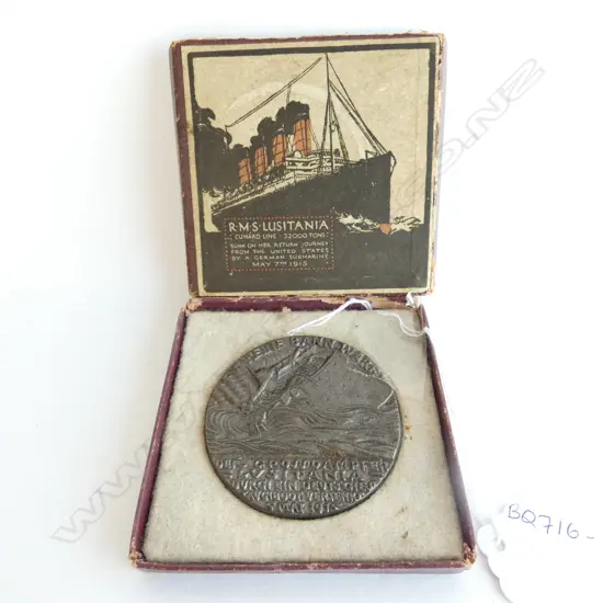 RMS LUSITANIA COMMEMORATIVE COIN IN BOX  C1915