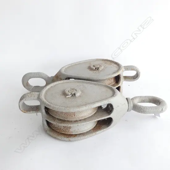 PR OLD IRON PULLEYS - L 460MM