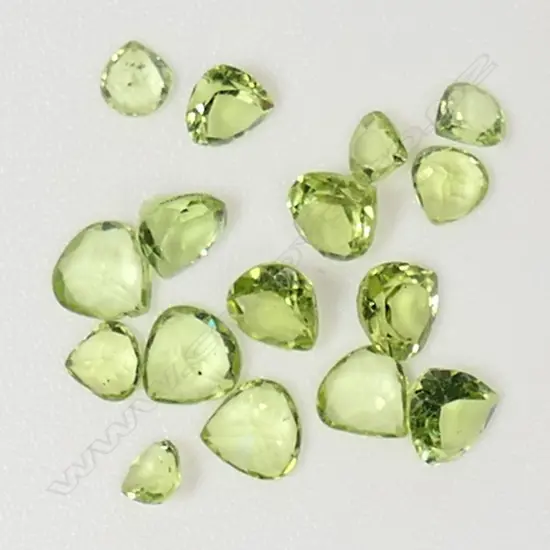 16 PERIDOT, 2.86ct. RATING 5-6