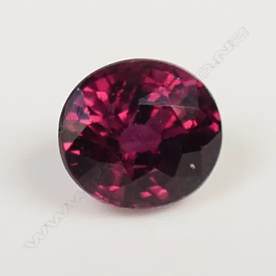 1 MADAGASCAN-TYPE RUBY, 0.94ct. RATING 5
