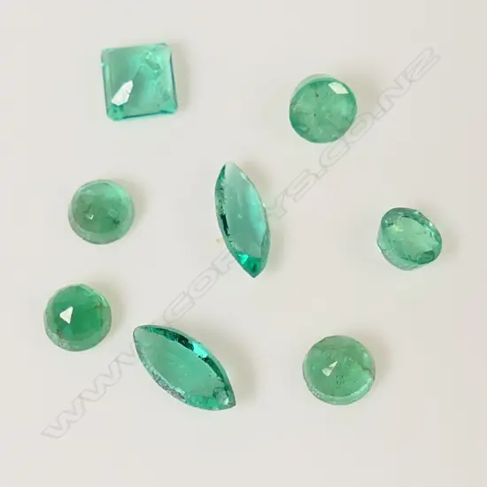 8 EMERALDS, , 1.04cts. RATING 5-6