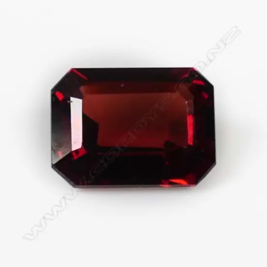 GARNET ALMANDINE/PYROPE TYPE, 1.63ct, RATING 3