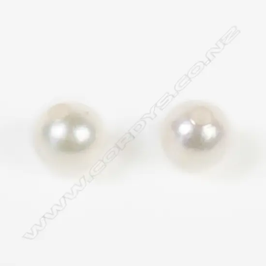 1 PR AKOYA CULTURED PEARLS, 2.9mm, RATING 2
