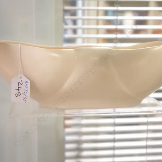 C.L. OFF WHITE TROUGH