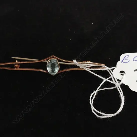 EDW GOLD & AQUA BAR BROOCH. VAL. $980