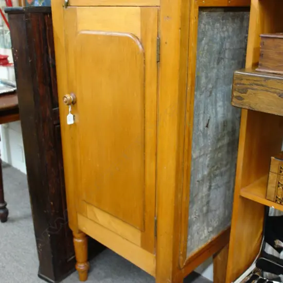 COLONIAL KAURI FOOD SAFE