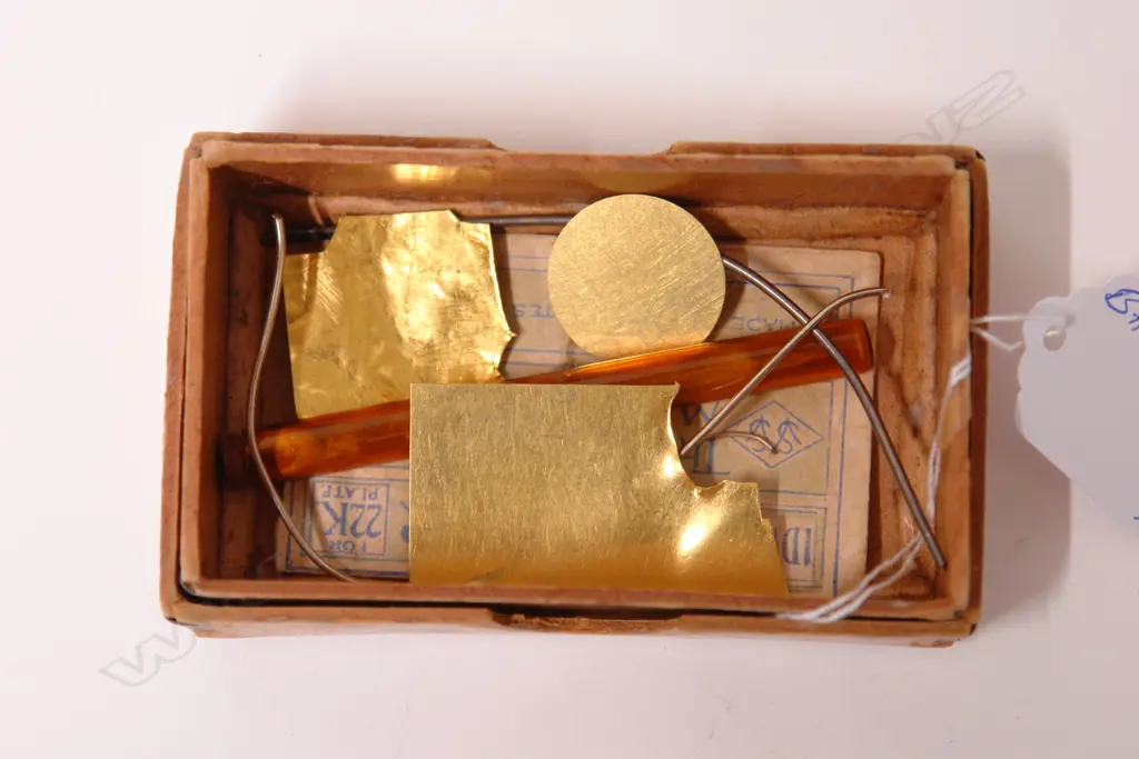 20CT GOLD SHEETS &SOLDER; EX. DENTAL USE. 9.9+ GMS Image 1++