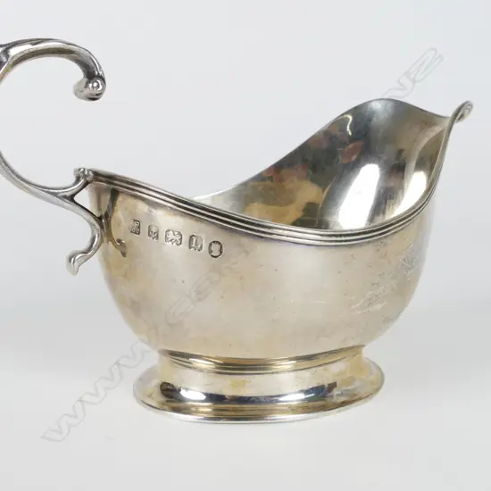 A George V silver sauce boat