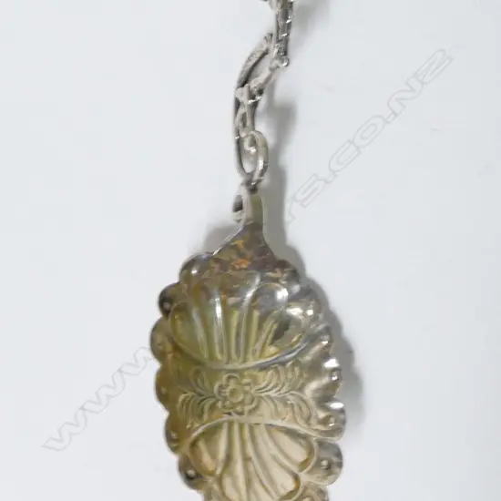 A 19thC Dutch fancy cast silver caddy spoon