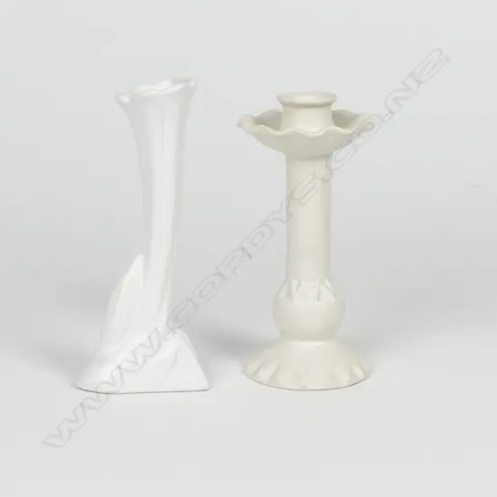 SM CREAM C.L CANDLESTICK & TALL VASE