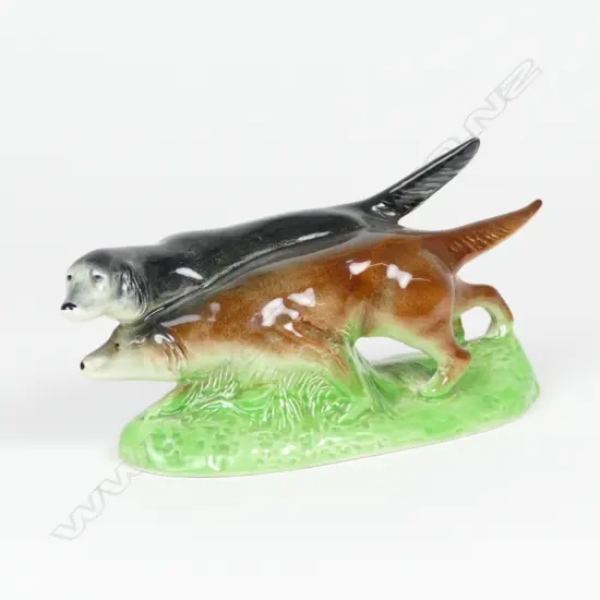 GLAZED C.L HUNTING DOGS FIG.