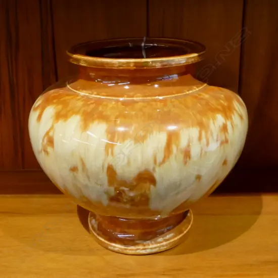 TEMUKA WARE BALUSTER VASE