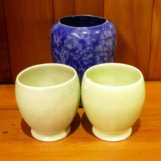 3 TEMUKA PCS; VASE & 2 BEAKERS