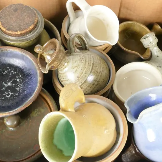 A collection of Ian Firth small pottery items