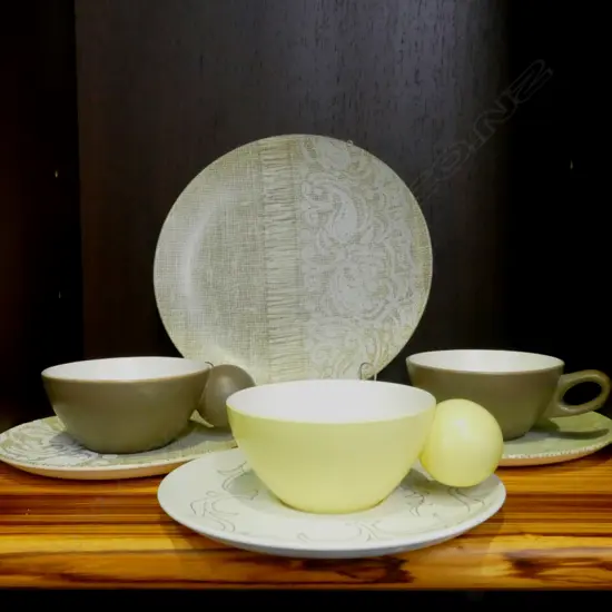 4 C/LYNN SANTA BARBARA/MONTEREY PCS, BY D THORPE