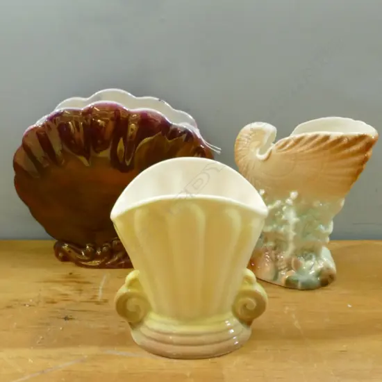 3 SM TITIAN STUDIO VASES INCL 1 LUSTRE & 2 SHELLS