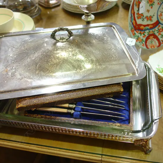 EP TUREEN & CASED FISH SET