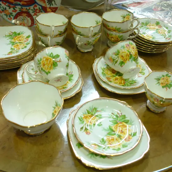 R.A. 'TEA ROSE' TEA CUPS & SAUCER & BOWL