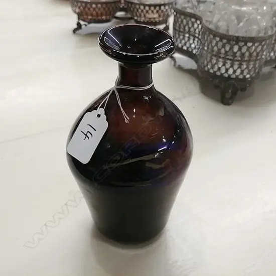 VICTORIAN HAND BLOWN GLASS VASE