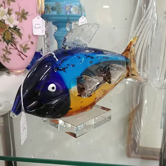 STUDIO GLASS FIGURE OF A FISH 