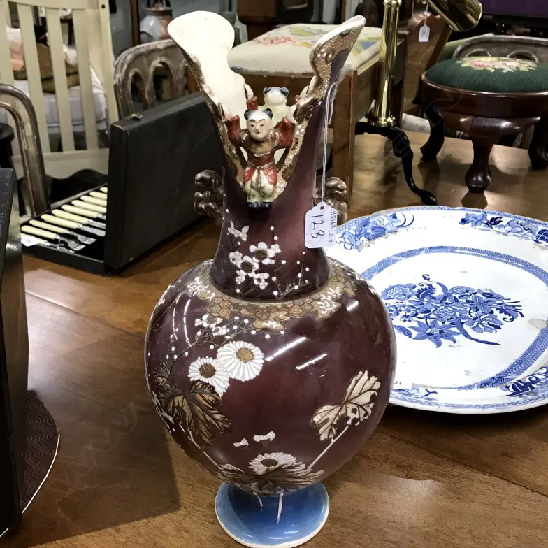 SATSUMA LARGE VASE Image 1++