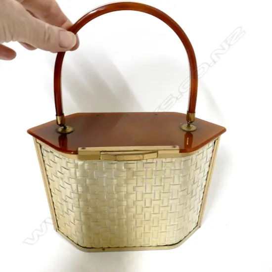 MID CENTURY HANDBAG-WEAVE PATTERN