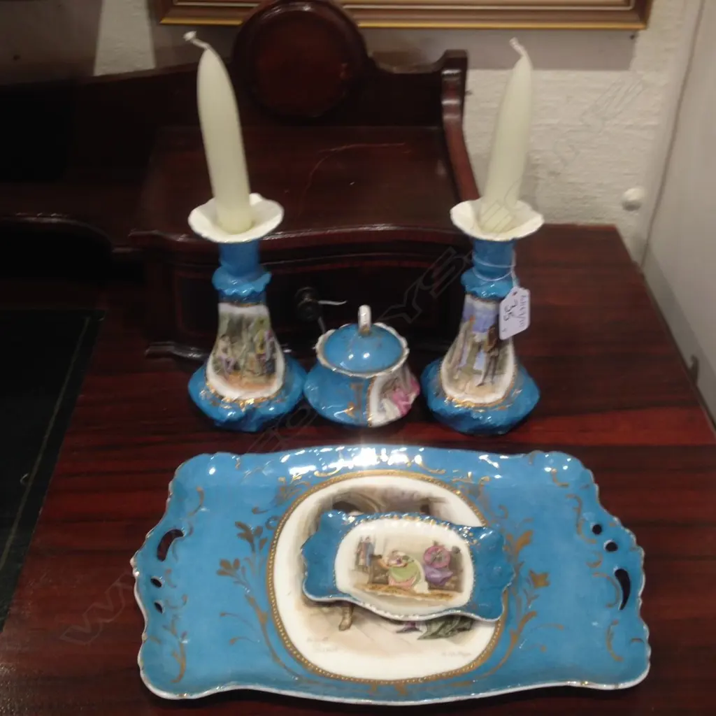 5PC VICT. DRESSING TABLE SET Image 1++