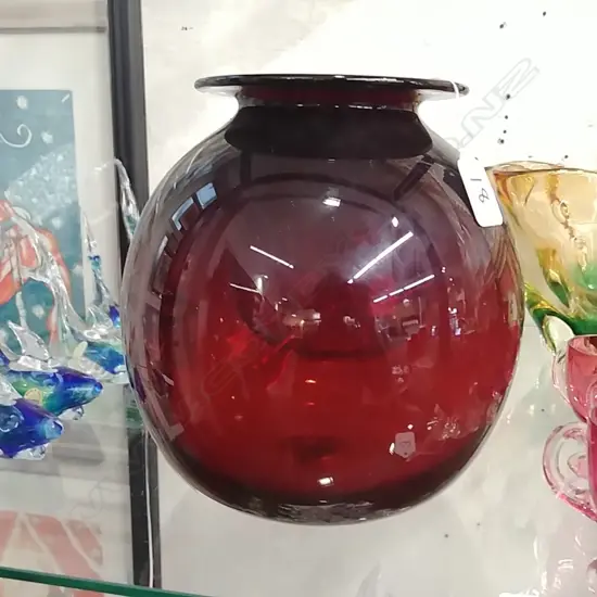 LG MURRAY HILL VASE