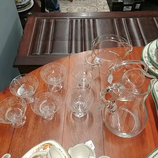 6 CRYSTAL SUNDAES JUG & 2 GLASS BOWLS