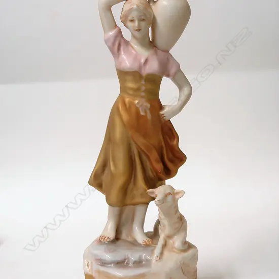 Royal dux figurine of a shepherdess