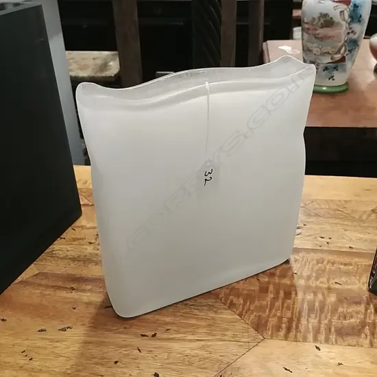 HENRY DEARY GLASS VASE