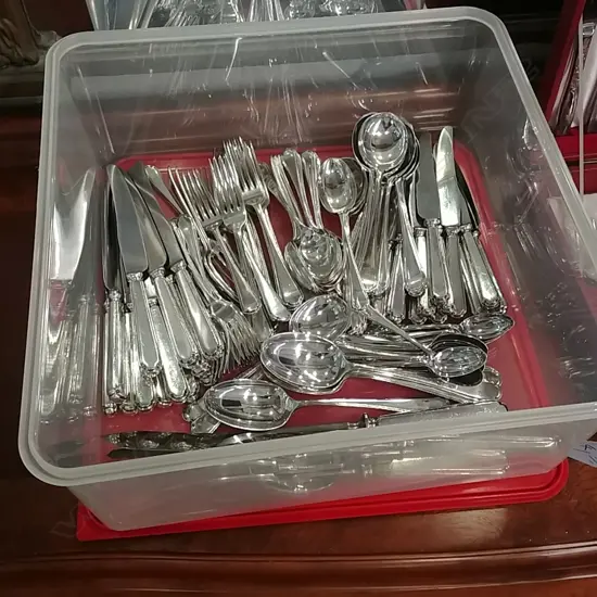 12 PLACE W&H CUTLERY SET