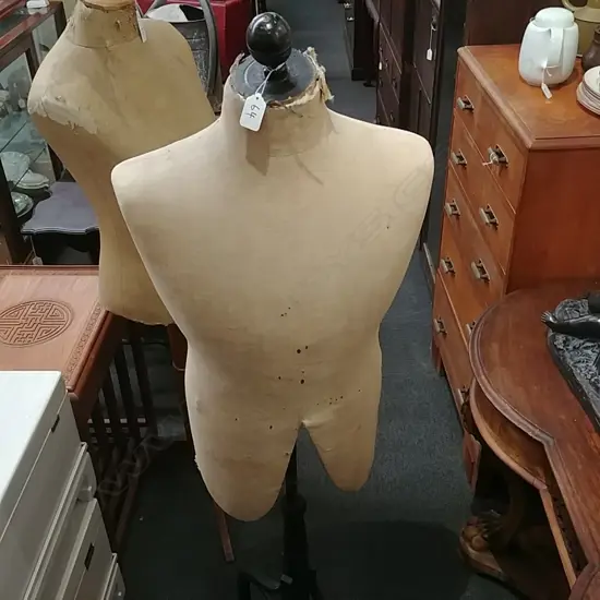 VINTAGE MALE TAILOR'S FORM 