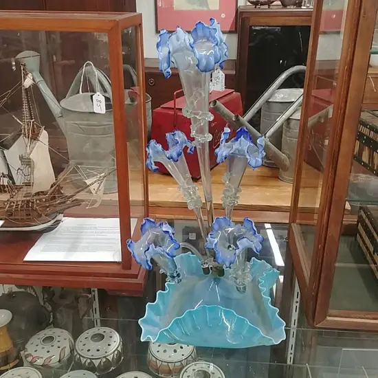 VICT BLUE GLASS EPERGNE