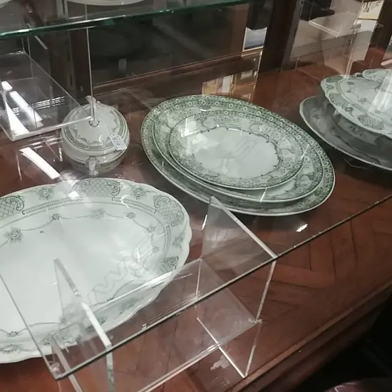 ASST VICT TUREENS +ASHETS