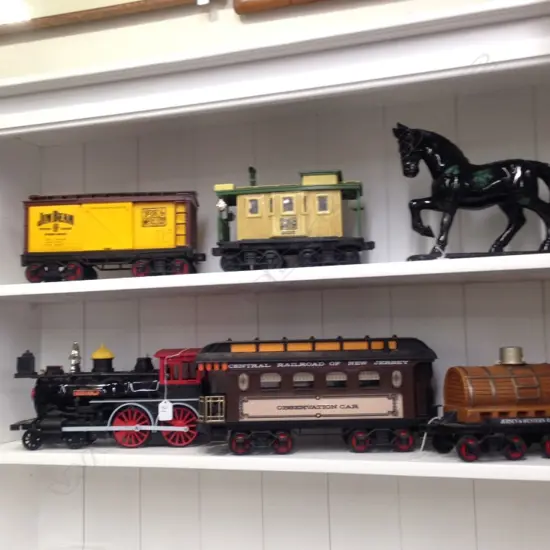 JIM BEAM TRAIN & 4 CARRIGES