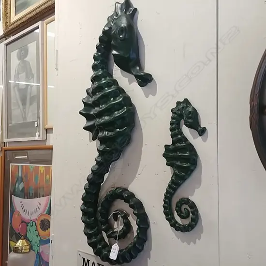 2 SEA HORSE WALL ORNS